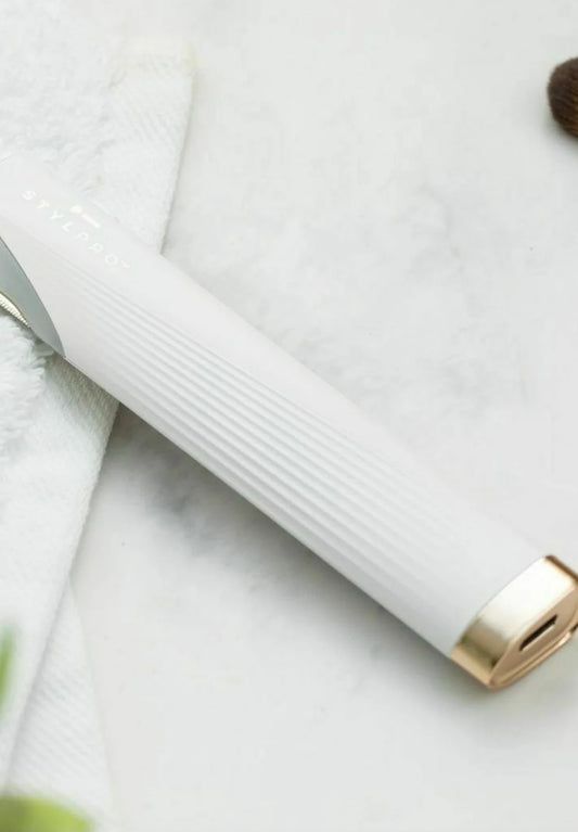 StylPro 2-i-1 Sonic Dermaplane & Hårtrimmer Vit